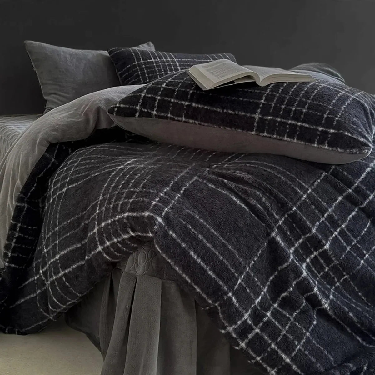 Winter Bedding Set Double-Sided Fleece Geometric Pattern