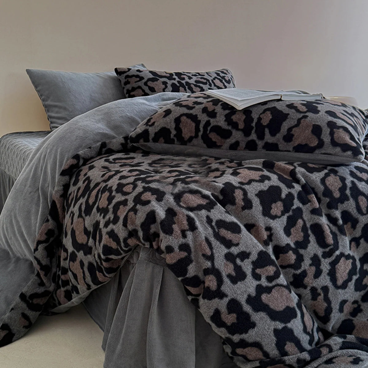Winter Bedding Set Double-Sided Fleece Geometric Pattern