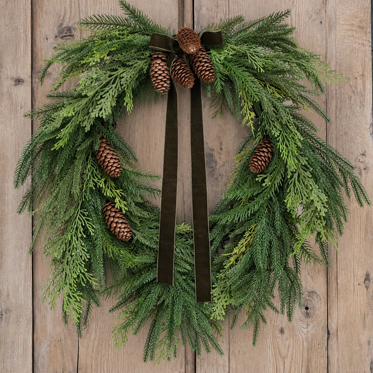 Wreath Heart-Shaped 24 Inch Pine With Pinecones
