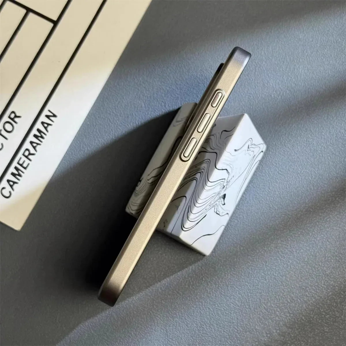 iPhone Case Slim Scratch-Resistant Wireless Charging Compatible