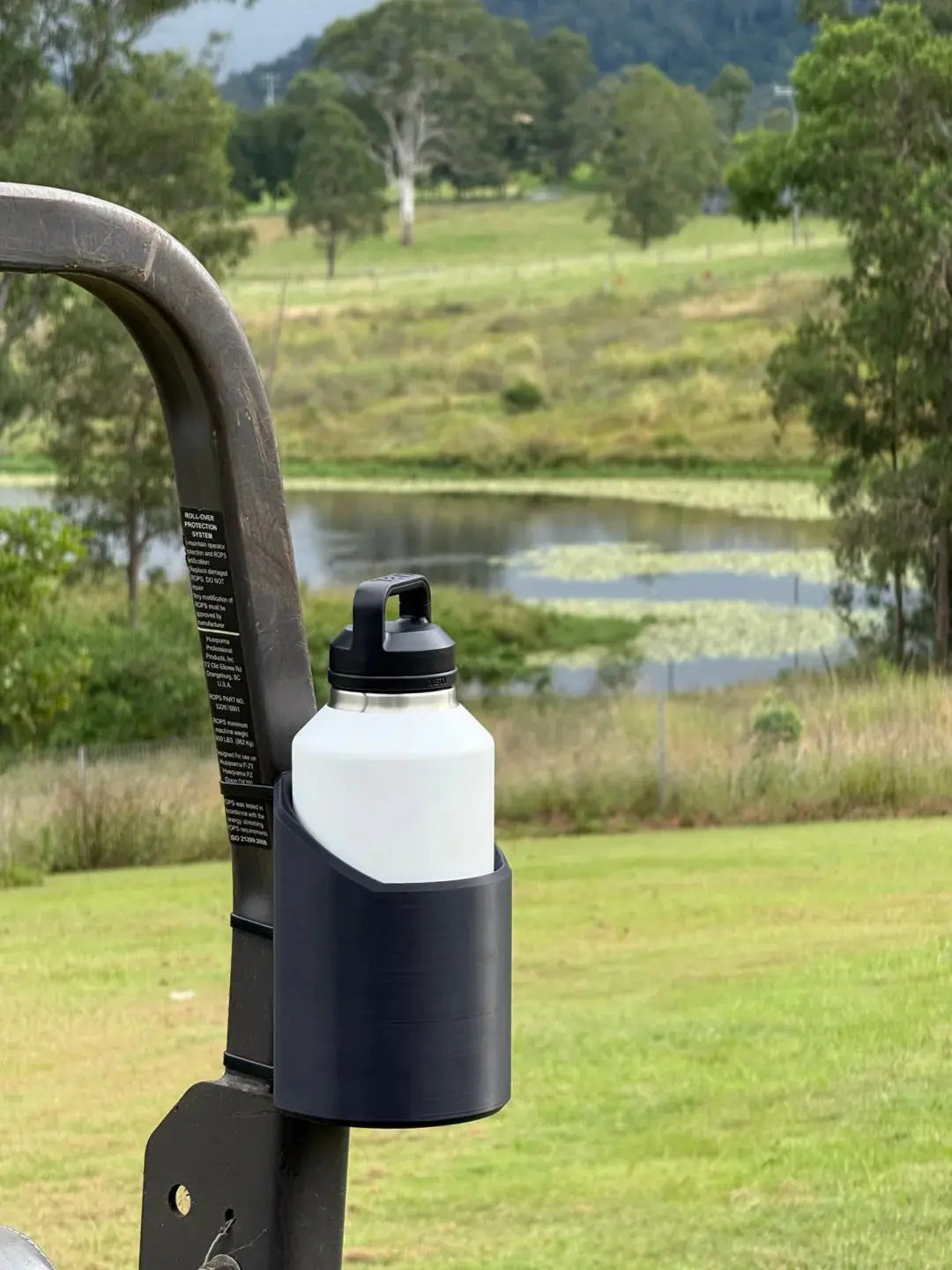 Magnetic Beverage Holder – Convenient and Easily Accessible
