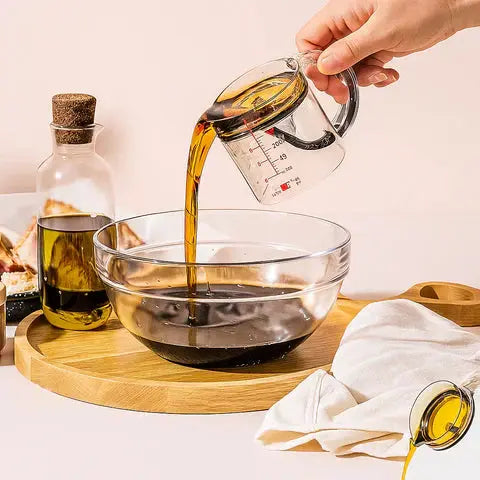 Measuring Cup | Accurate Measurement | Clean Pouring