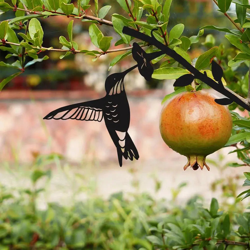 Elegant Silhouette of a Bird – Decorative Metal Wall and Garden Art