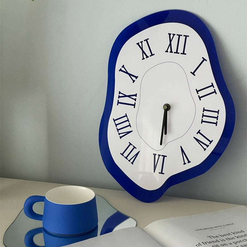 Stylish Silent Wall Clock with Unique Acrylic Design