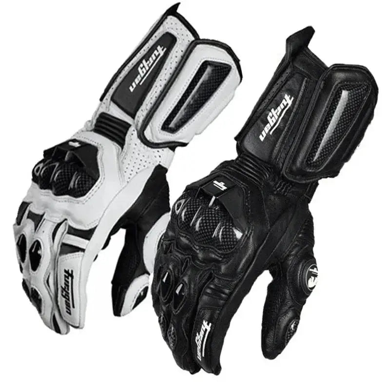Motorcycle Gloves in Leather with Protective Features
