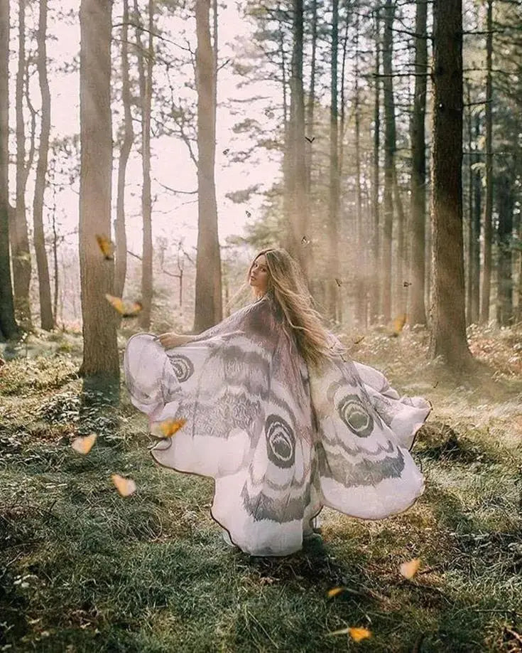 Elegant Grey Moth Cloak – Enchanting Attire for Any Occasion