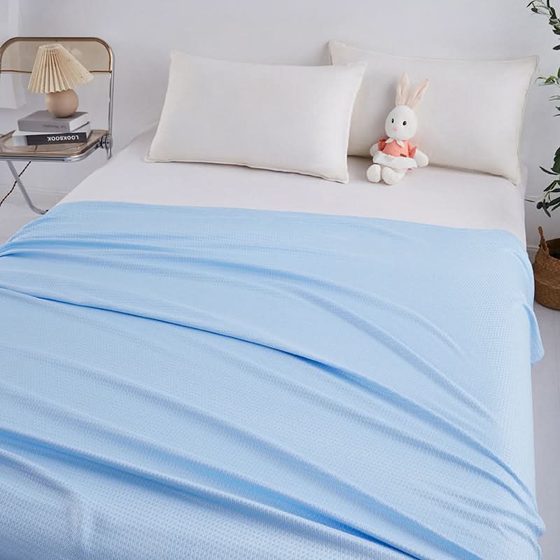 Lightweight Summer Quilt Made of Bamboo Fiber for Comfort