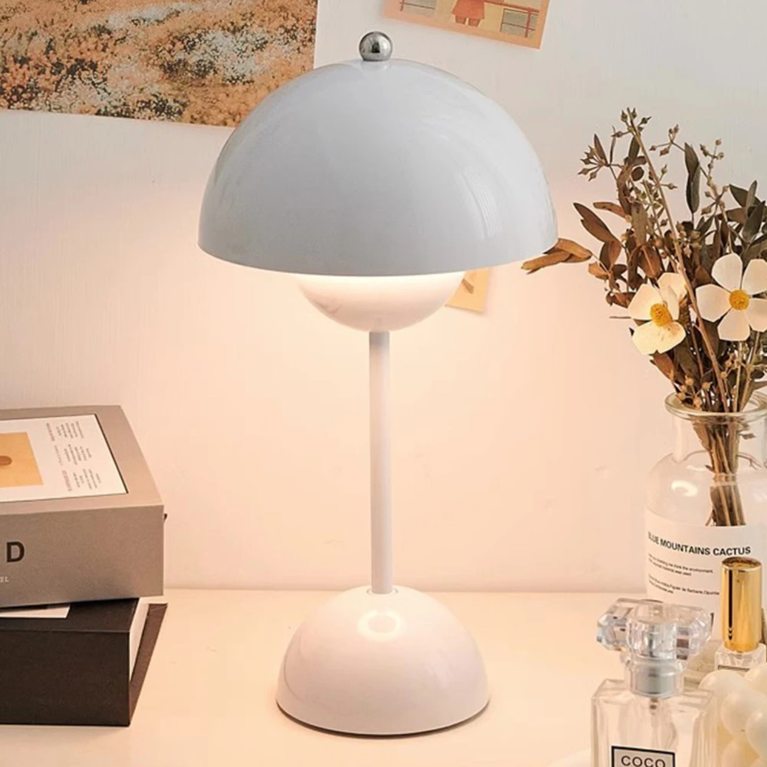 Rechargeable Touch-Controlled LED Table Lamp in Mushroom Shape