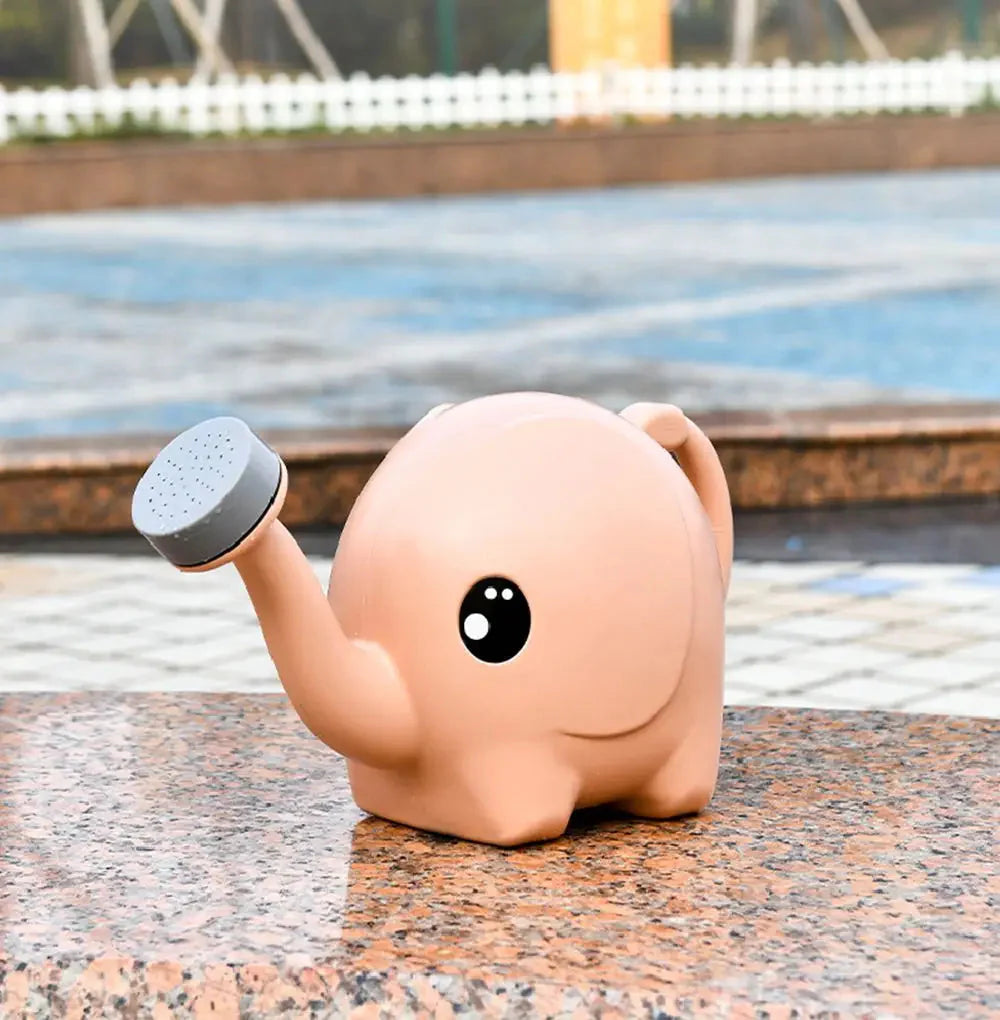 Watering Can in Elephant Design with Spray Nozzle – 1500 ml, Green/Orange