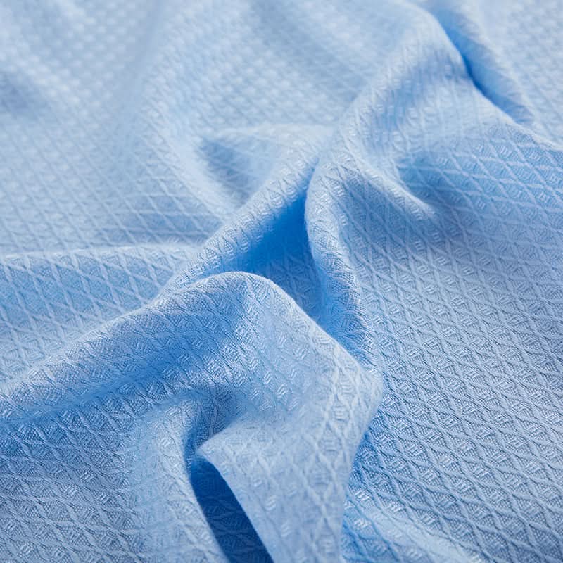 Lightweight Summer Quilt Made of Bamboo Fiber for Comfort