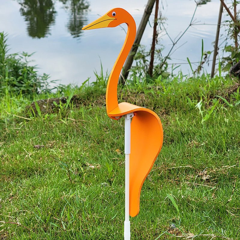 Garden Spinning Bird Decoration with Swivel Hook and Steel Build