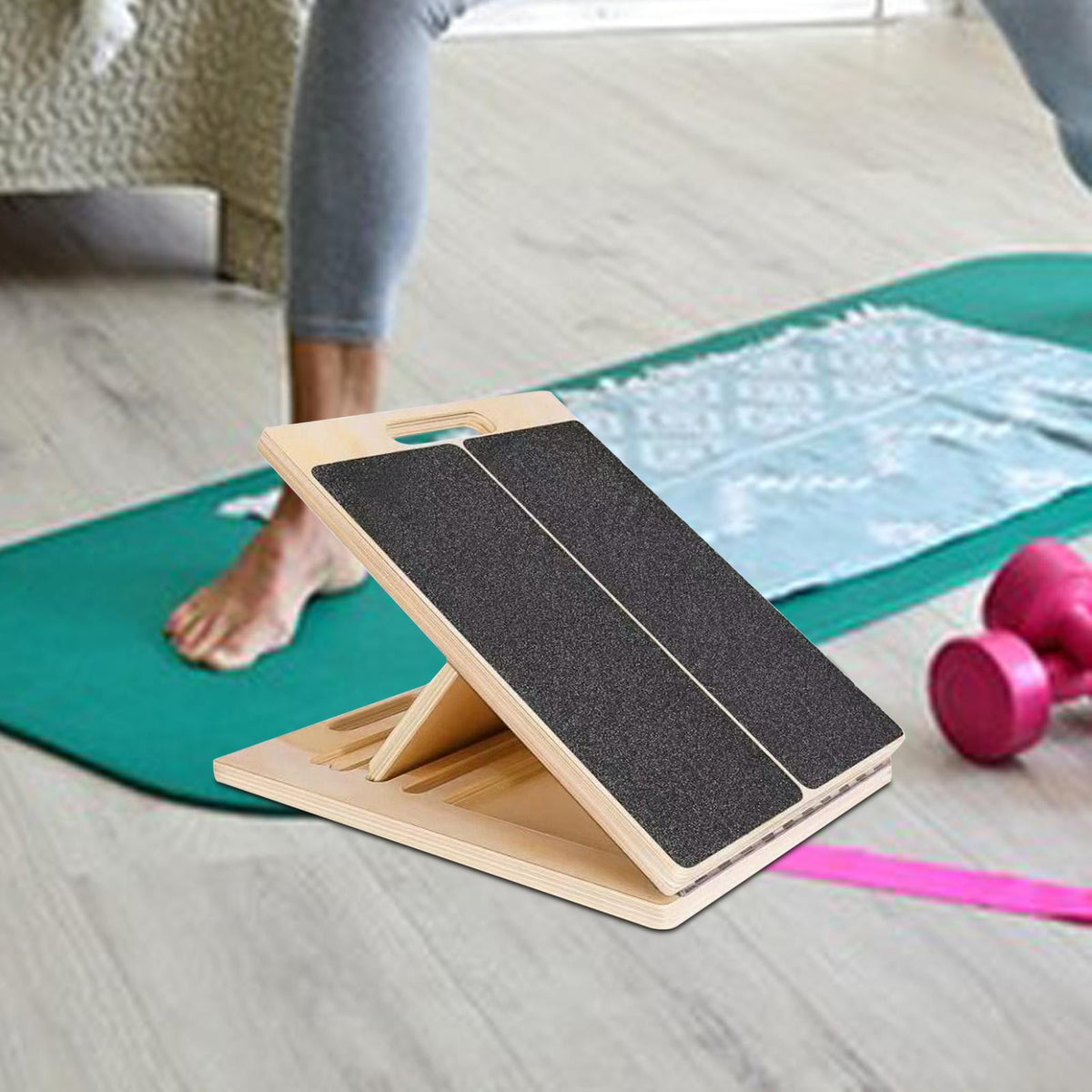 Adjustable Incline Calf Stretching Board - Foldable, Non-Slip Design