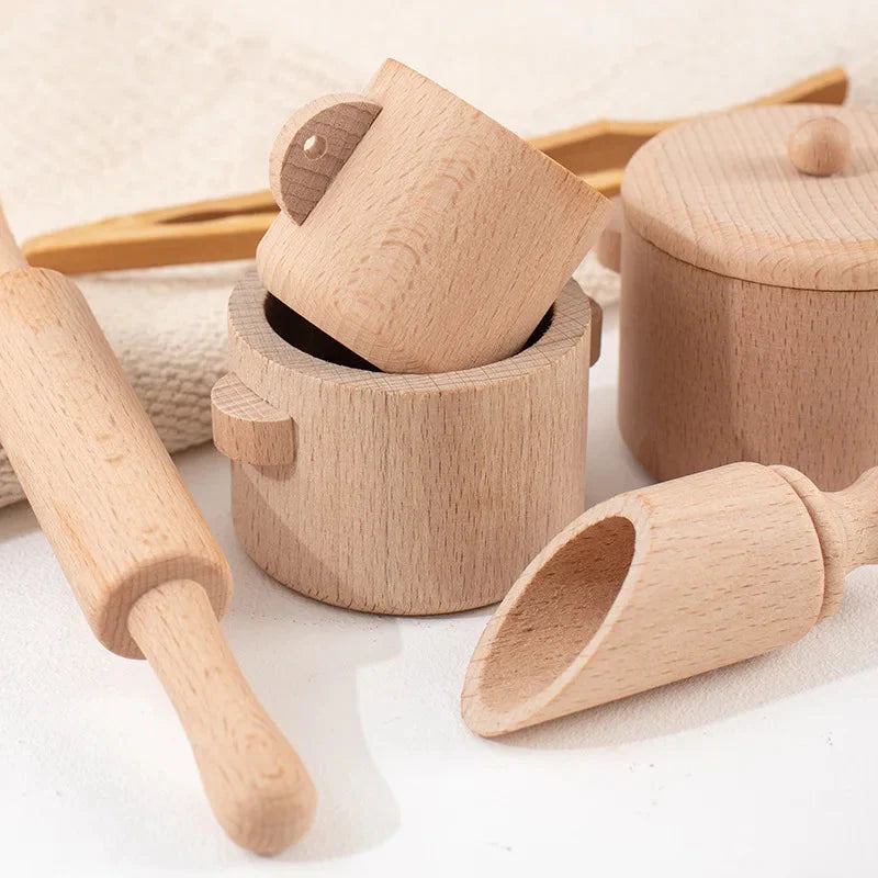 8-Piece Role-Playing Toy Kitchen Set Made of Wood