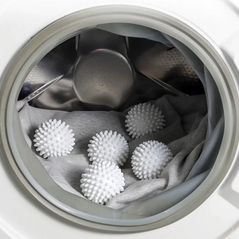 Set of 5 Laundry Balls for Softer Clothes Without Fabric Softener
