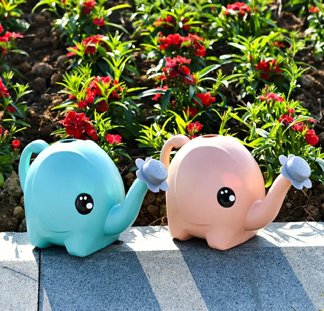 Watering Can in Elephant Design with Spray Nozzle – 1500 ml, Green/Orange