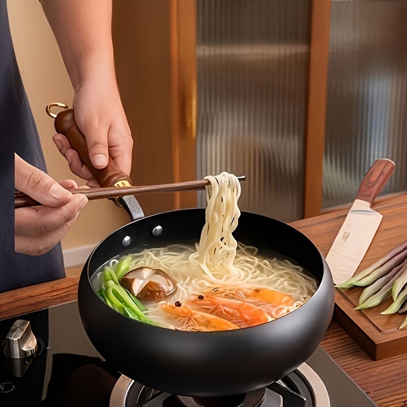 IronPro - Robust Cast Iron Skillet with Lid for Optimal Cooking