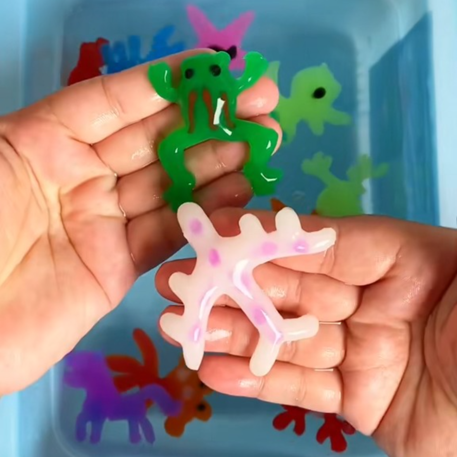 Underwater Shape Art Set with Molds and Paints for Creative Fun