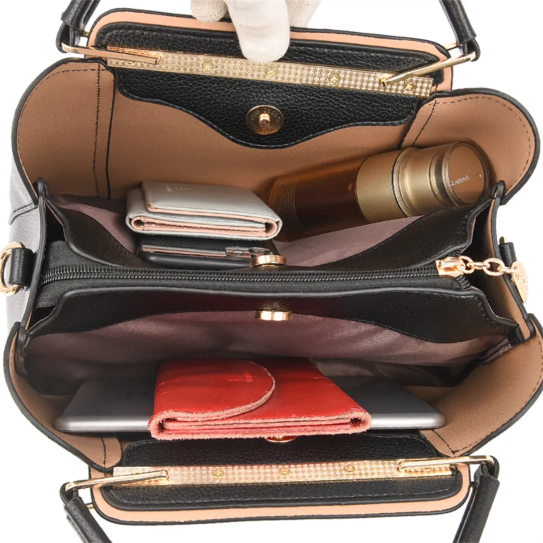 Elegant Everyday Shoulder Bag with Versatile Strap