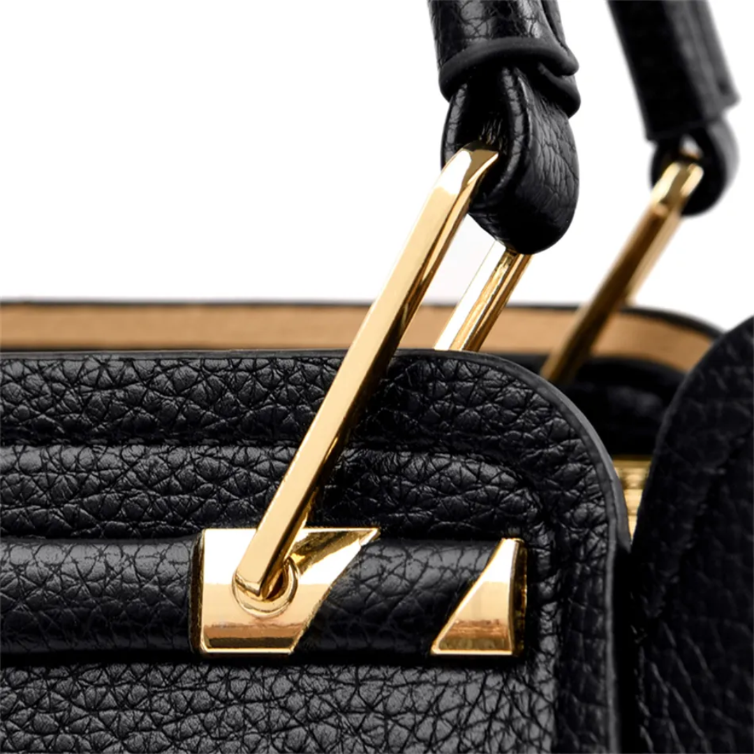 Elegant Everyday Shoulder Bag with Versatile Strap