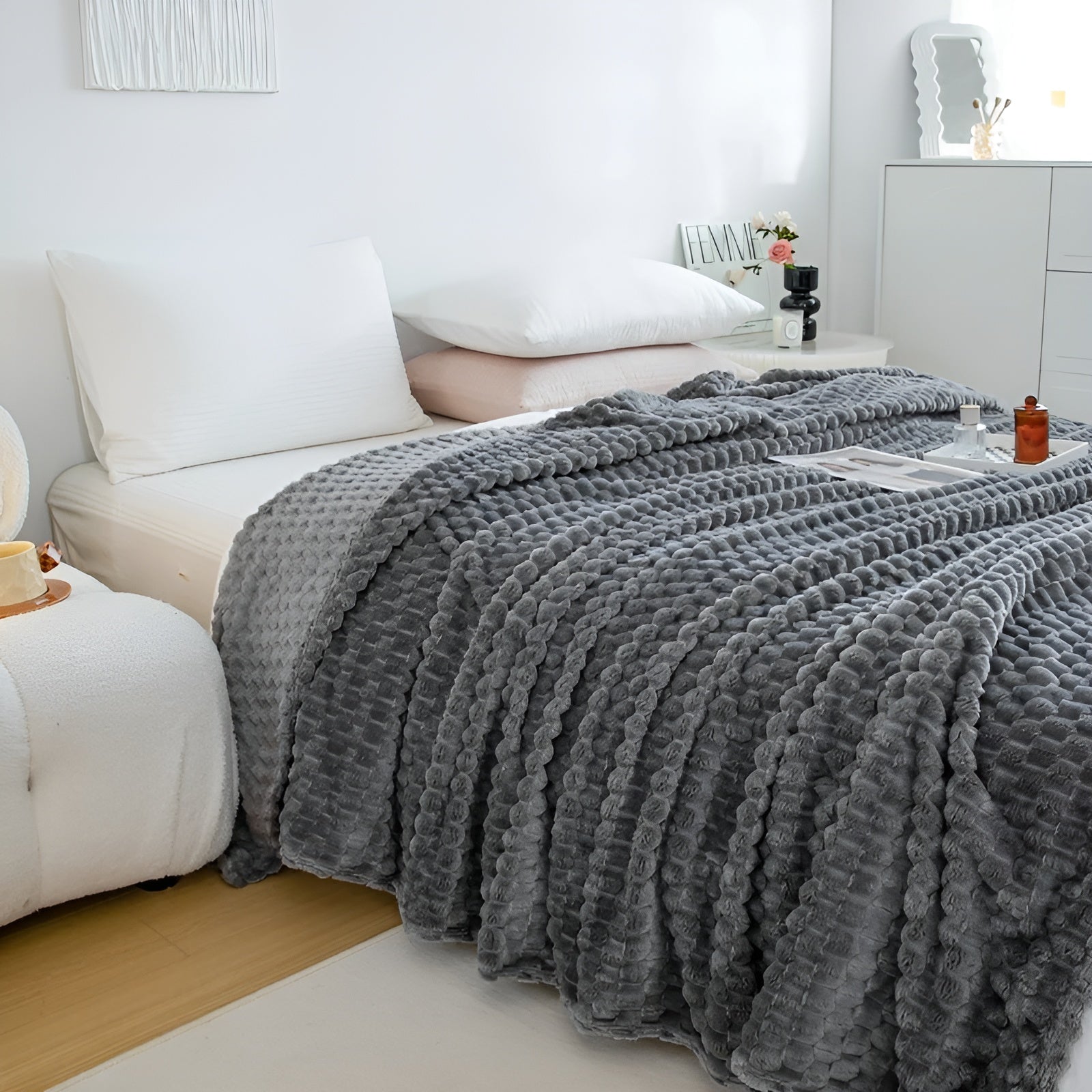 Quilted Texture Microfiber Blanket – Soft and Cozy Throw