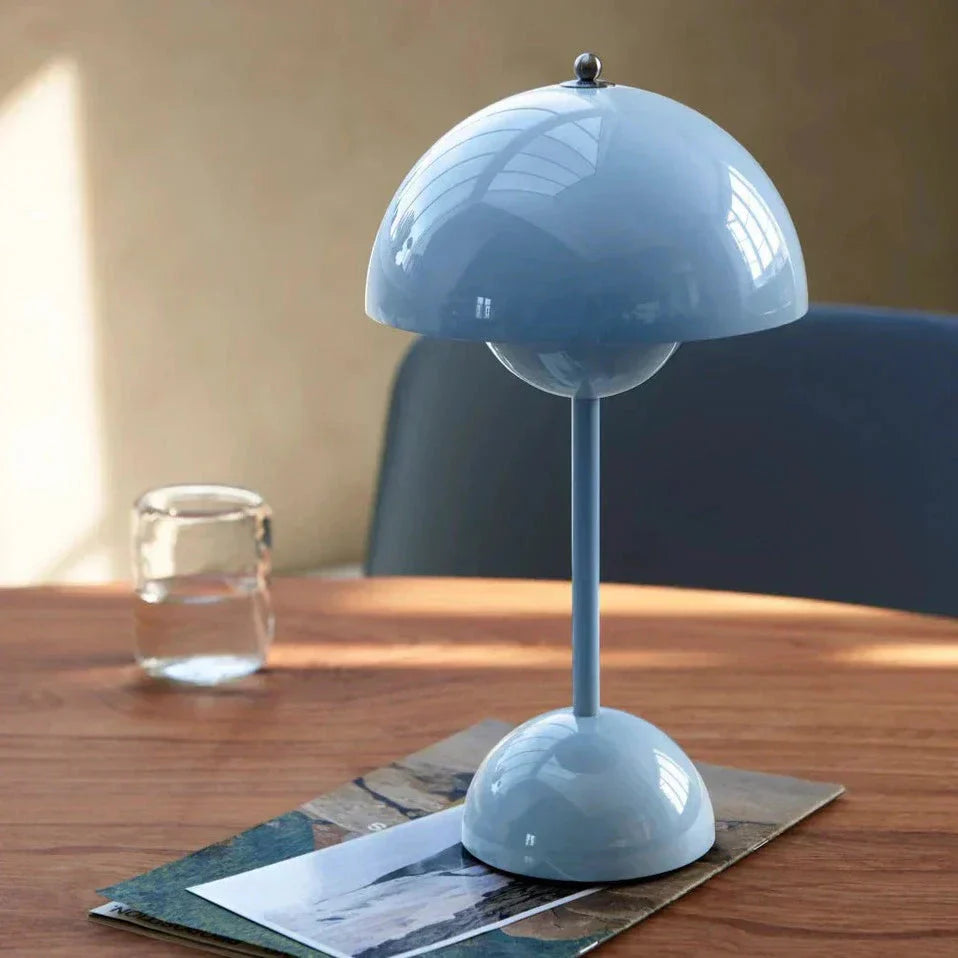 Retro Style Table Lamp – Wireless with 3 Adjustable Brightness Levels