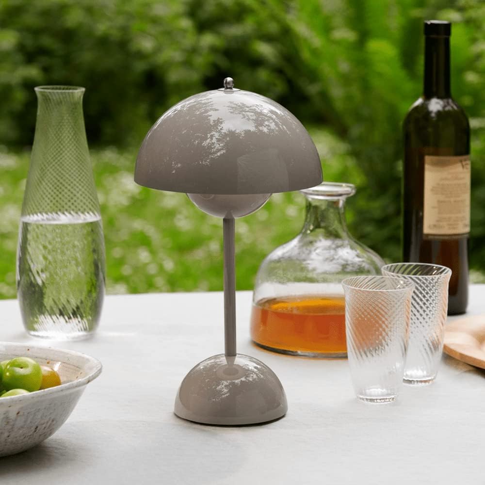 Retro Style Table Lamp – Wireless with 3 Adjustable Brightness Levels
