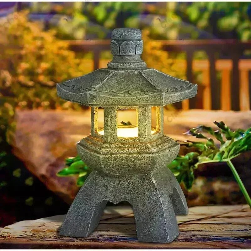Pagoda-Style Solar Lantern for Garden – Decorative Outdoor Lighting