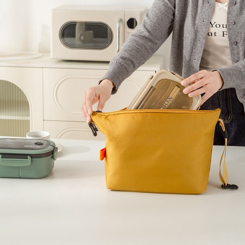 EcoChill – Compact Insulated Lunch Carrier for Everyday Use