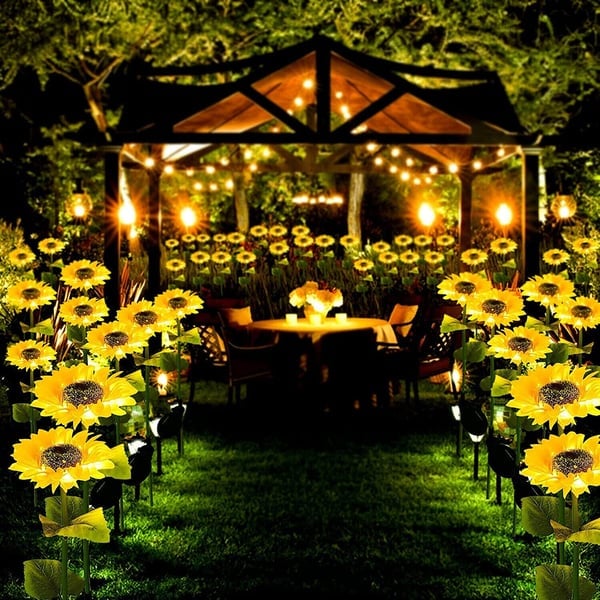 LumoBloom™ — Transform Your Garden Into a Cozy, Captivating Nighttime Oasis