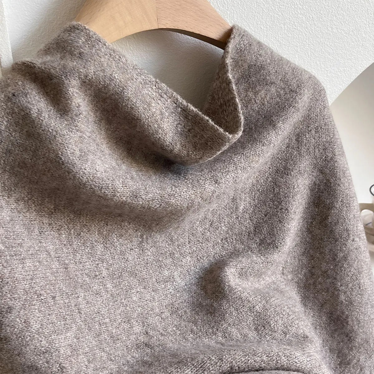 LuminaVeil™ — Embrace Lightweight Warmth That Shapes Your Confidence Every Moment