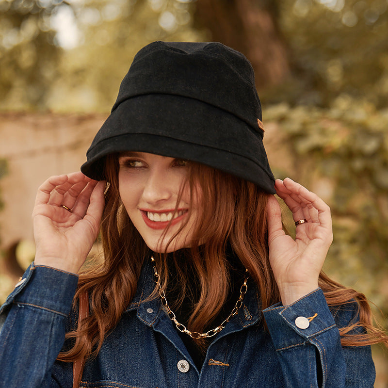 Stylish Bucket Hat Featuring Detailed Stitching
