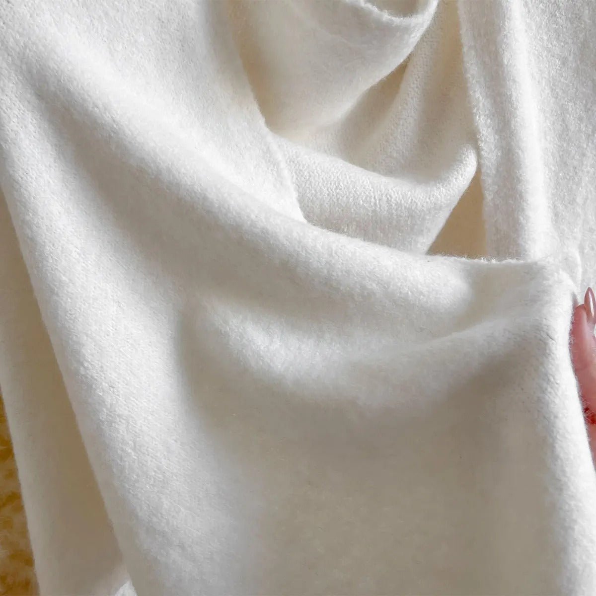 LuminaVeil™ — Embrace Lightweight Warmth That Shapes Your Confidence Every Moment