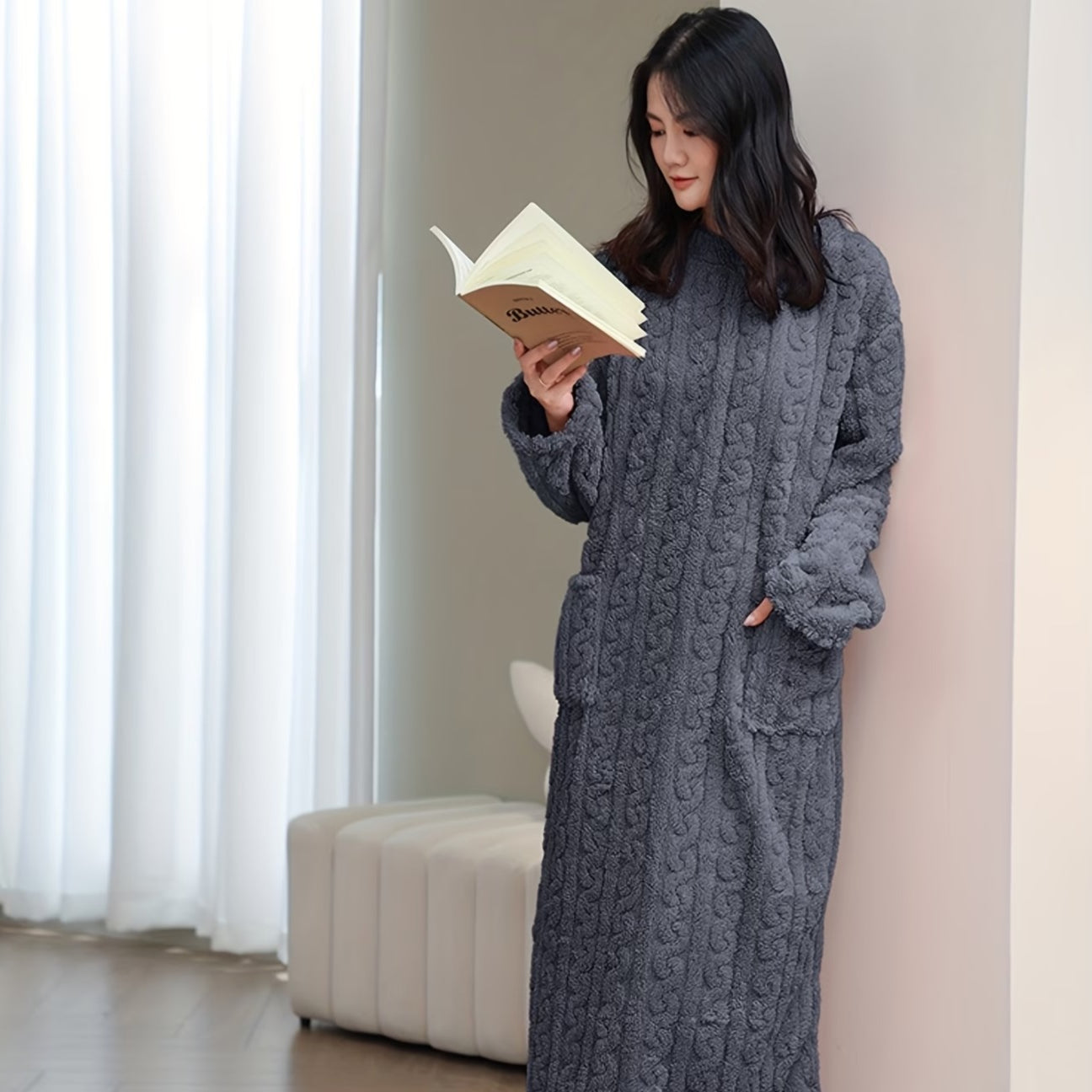 Warm Fleece Nightdress – Comfort for Chilly Evenings