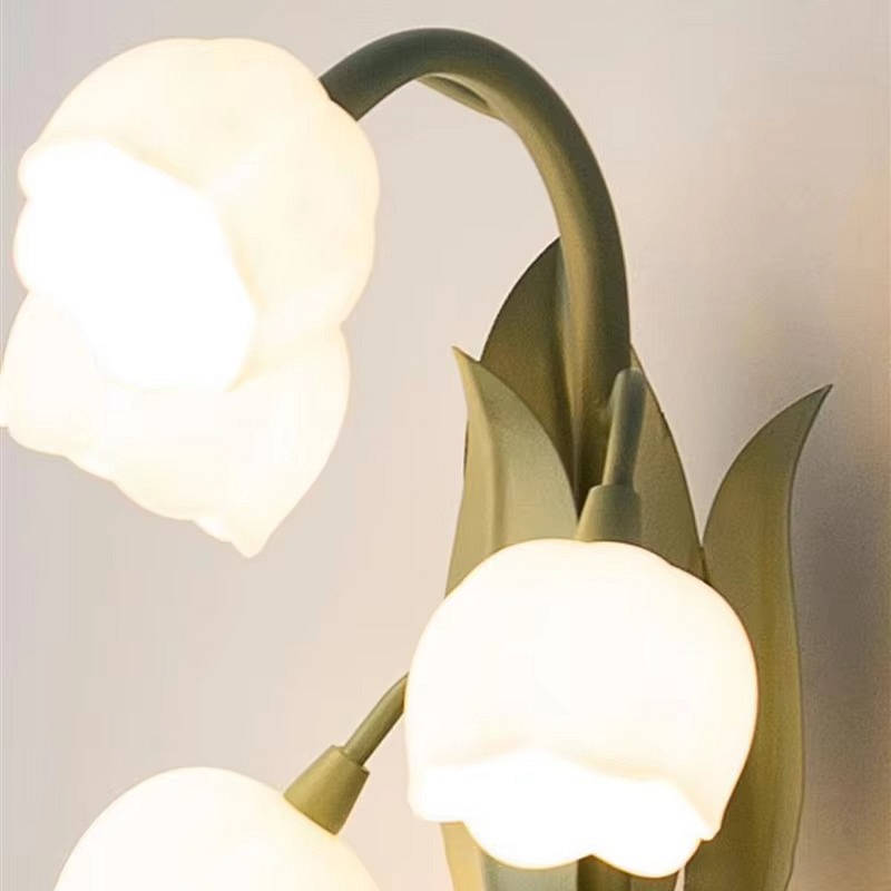 USB Powered Bonsai Table Lamp with Artificial Rose and 3 Lighting Options