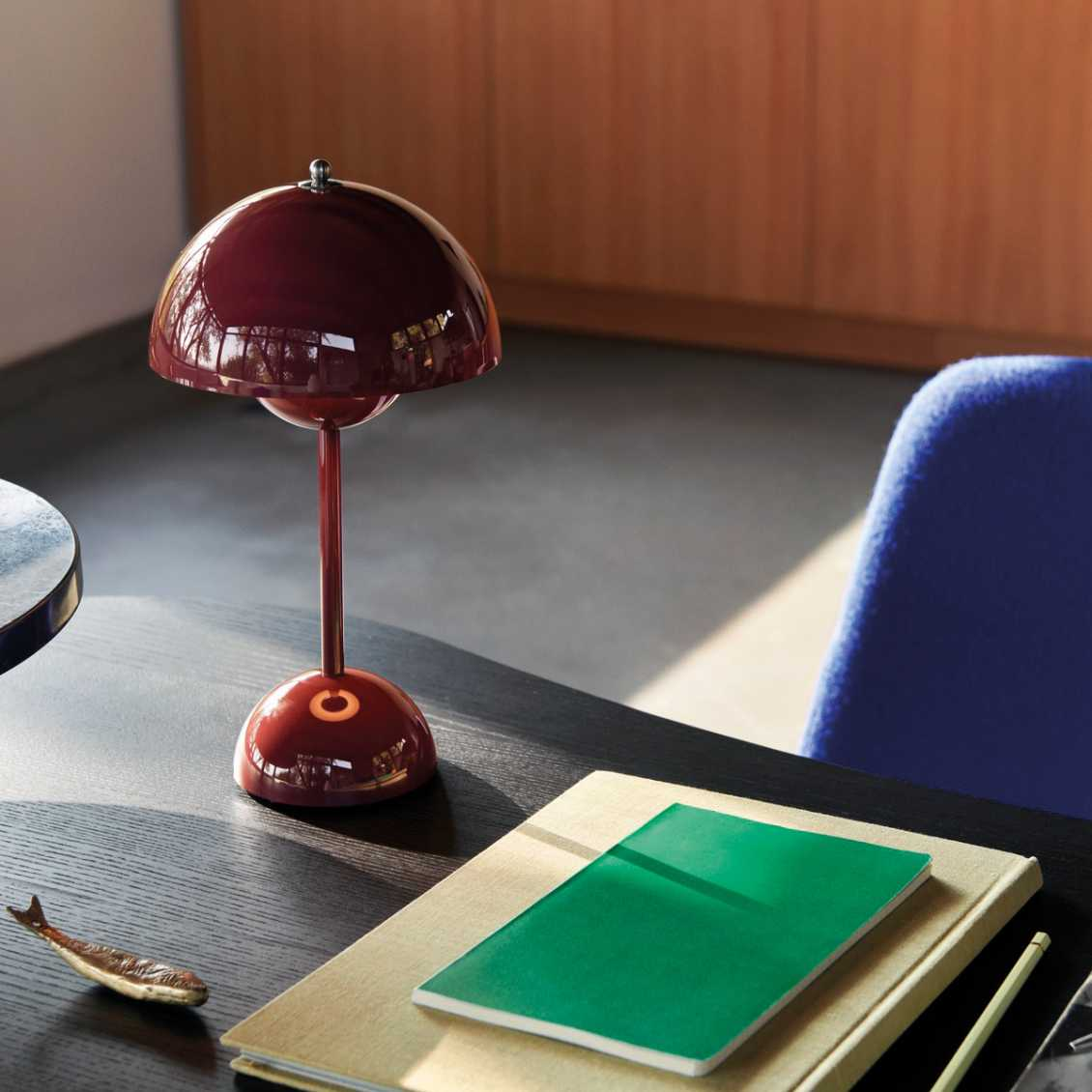 Retro Style Table Lamp – Wireless with 3 Adjustable Brightness Levels
