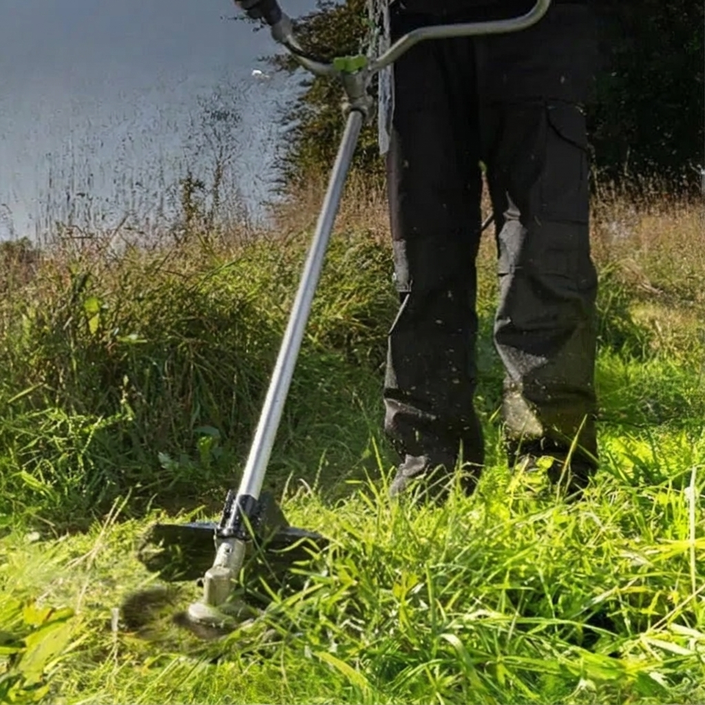 Heavy-Duty Brush Head for Grass Trimmers – Steel Wire Weed and Moss Remover