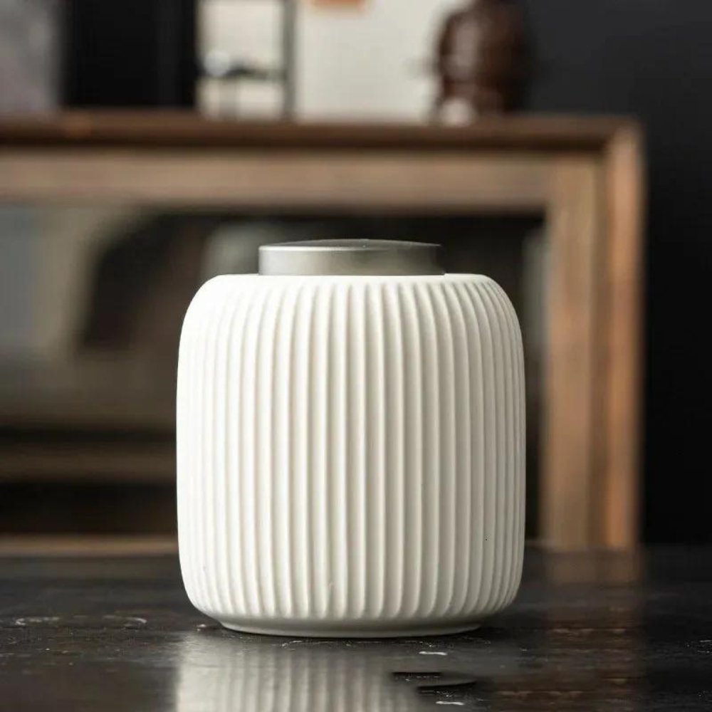 Pet Cremation Urn in Ceramic – Memorial Casket for Dog & Cat Ashes