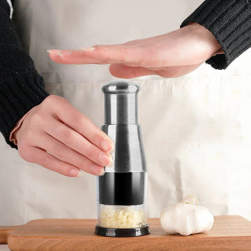 Stainless Steel Blade Garlic Cutter – Compact Kitchen Tool