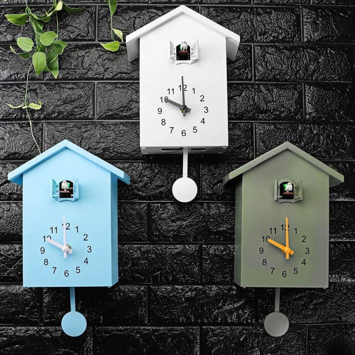 Adjustable Hourly Bird Call Wooden Cuckoo Wall Clock Decoration