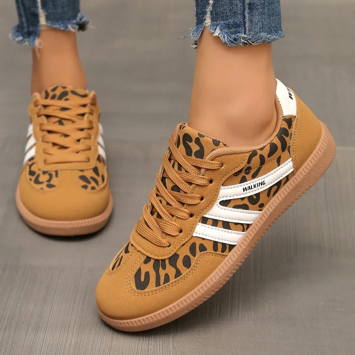 Lightweight Cushioned Sole Sneakers for Women – Casual Lace-Up Design