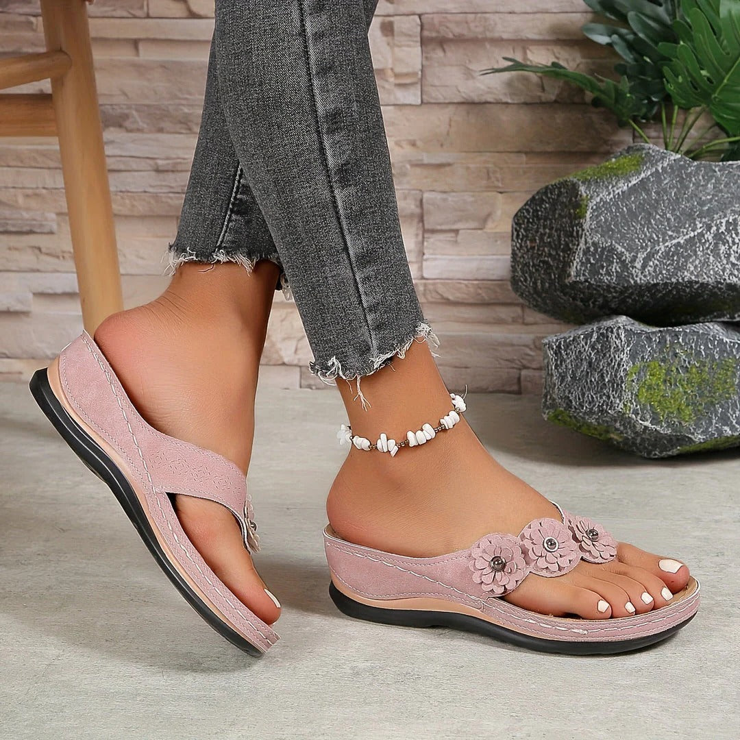 Women's Sandals with Adjustable Straps and Non-Slip Rubber Footbed