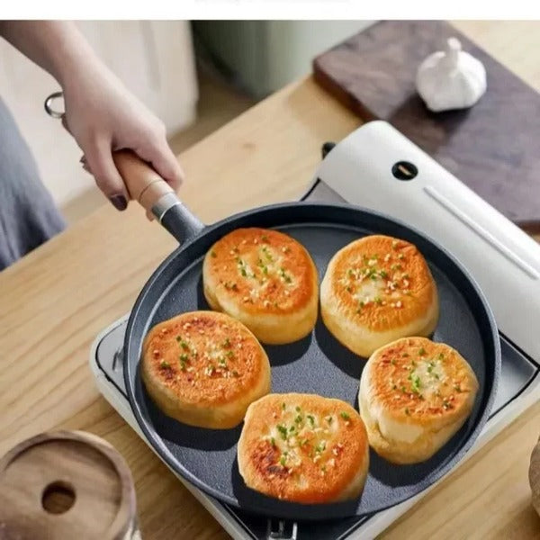 Crepe Pan Made of Cast Iron for Gas and Induction Stoves