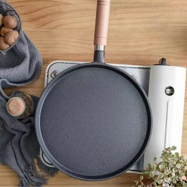 Crepe Pan Made of Cast Iron for Gas and Induction Stoves