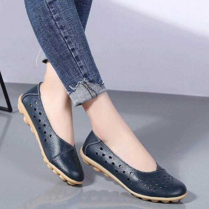 Womens Wide Fit Leather Loafers with Comfort Cushioning