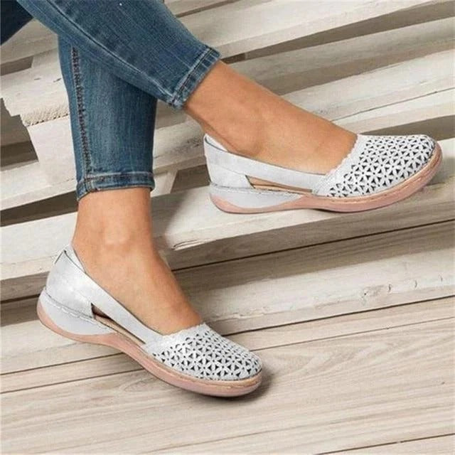 Women’s Casual Flats Featuring Arch Support and Spacious Toe Box
