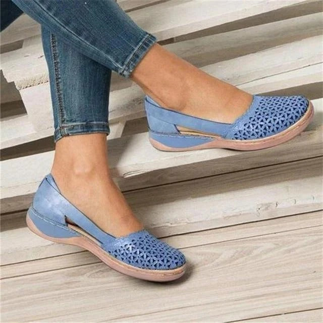 Women’s Casual Flats Featuring Arch Support and Spacious Toe Box