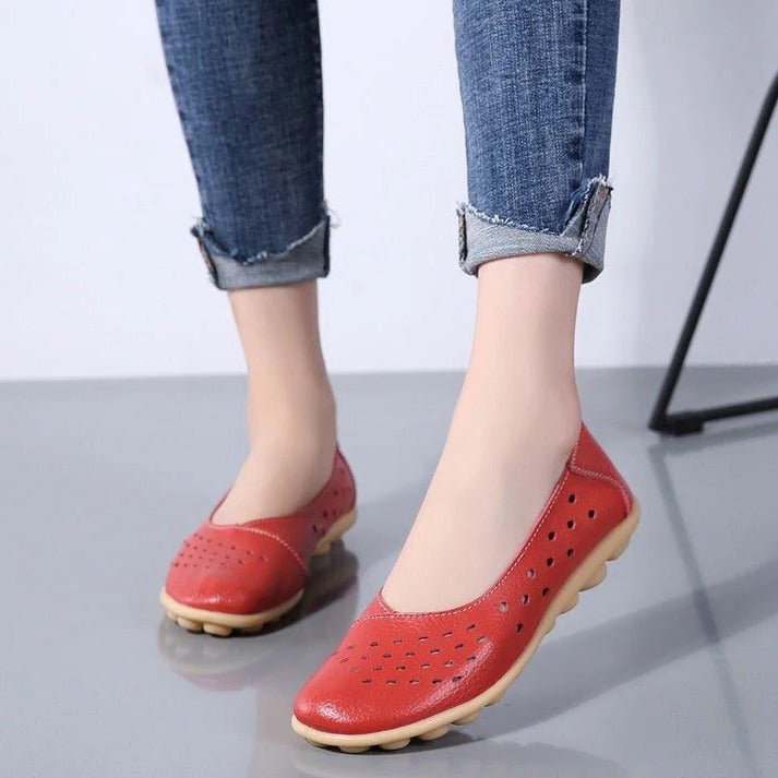 Womens Wide Fit Leather Loafers with Comfort Cushioning
