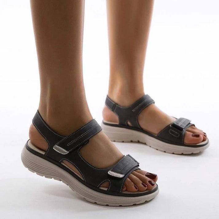 Open-Toe Sandals for Active Use Featuring Arch Support