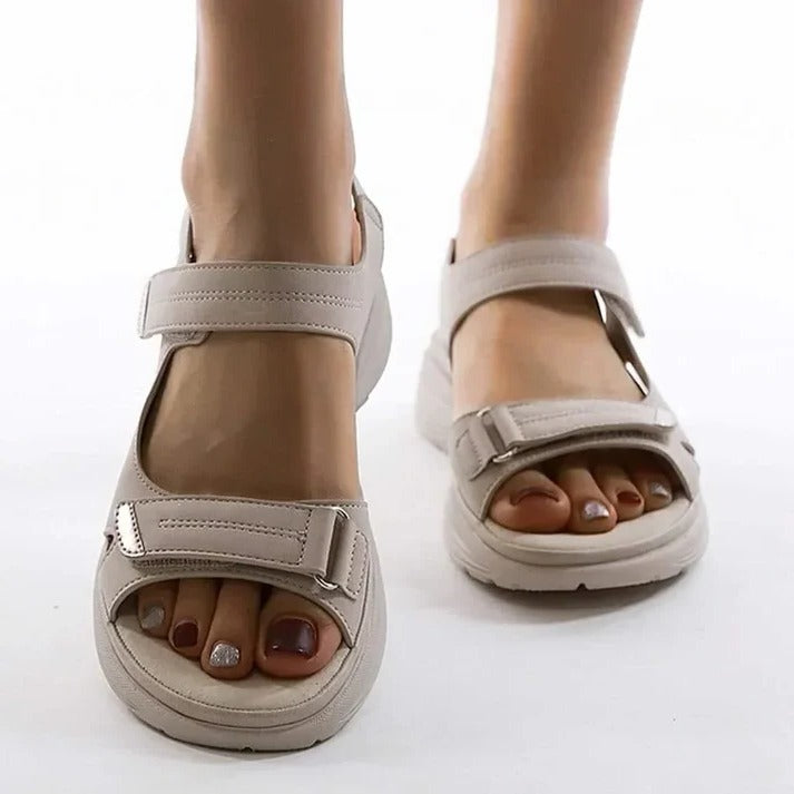 Open-Toe Sandals for Active Use Featuring Arch Support