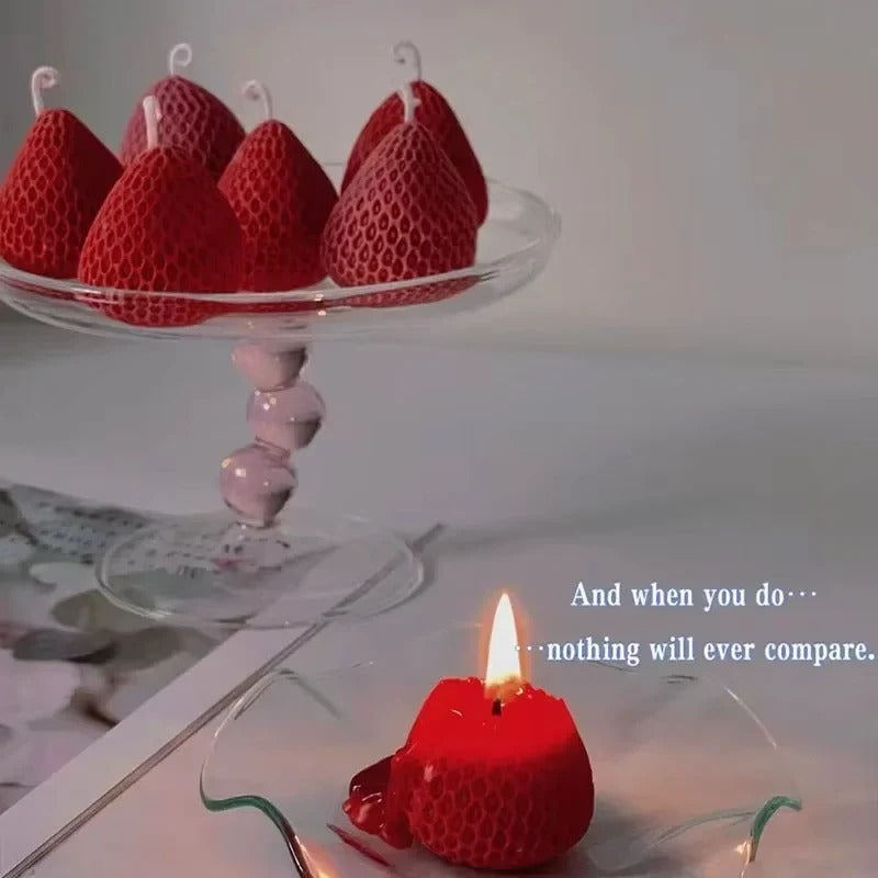 Soy Wax Candle in Strawberry Scent for Home Decoration and Gifts